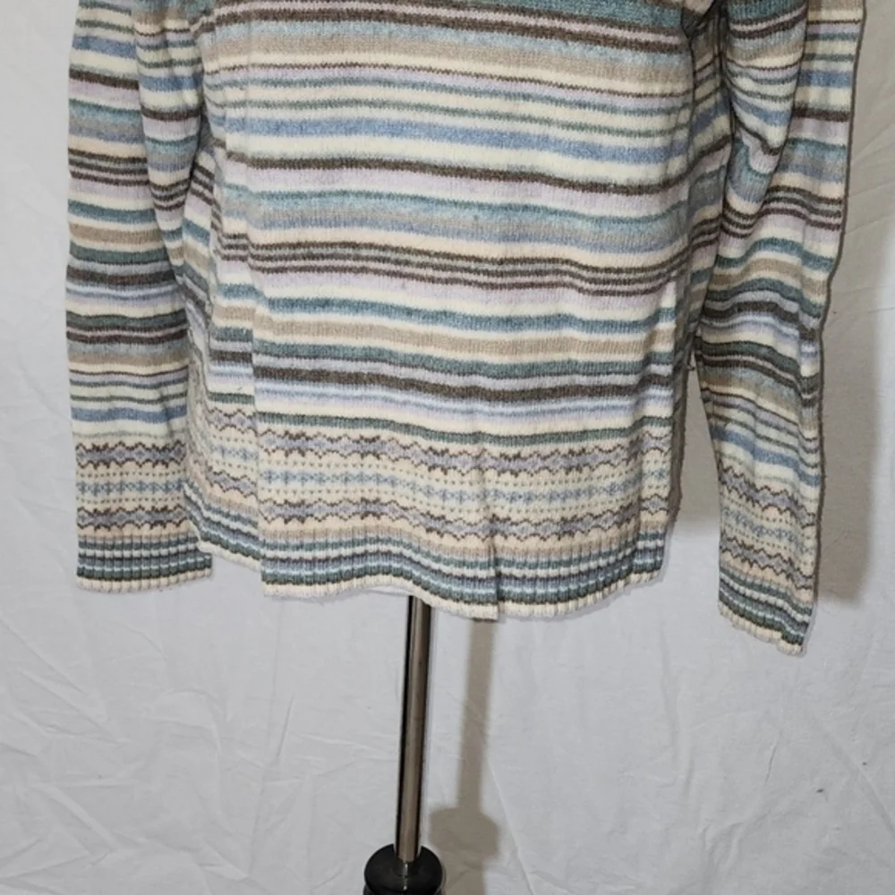 New York and Company Striped Sweater‎ Size Large